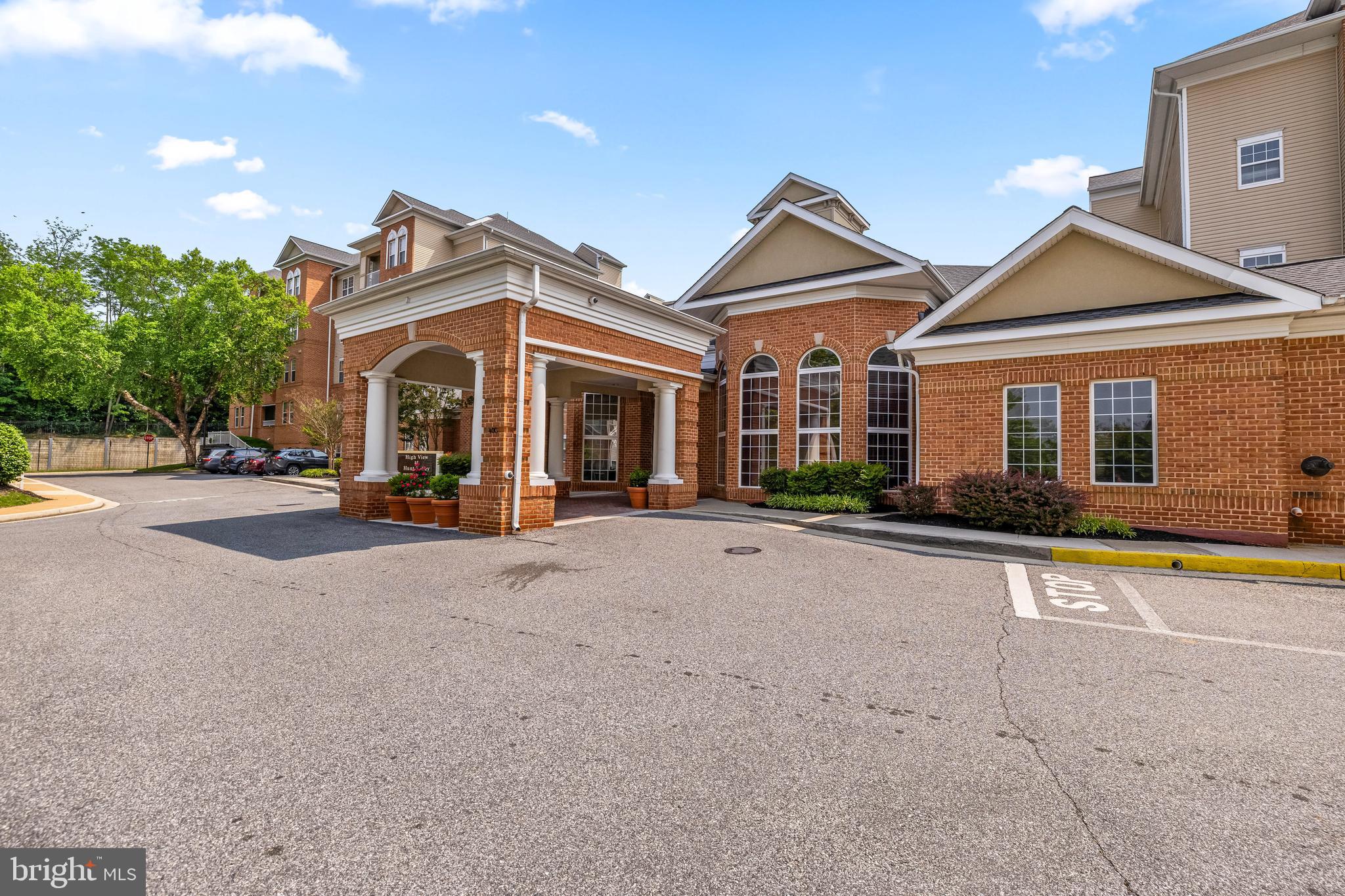 HIGH VIEW AT HUNT VALLEY - Residential