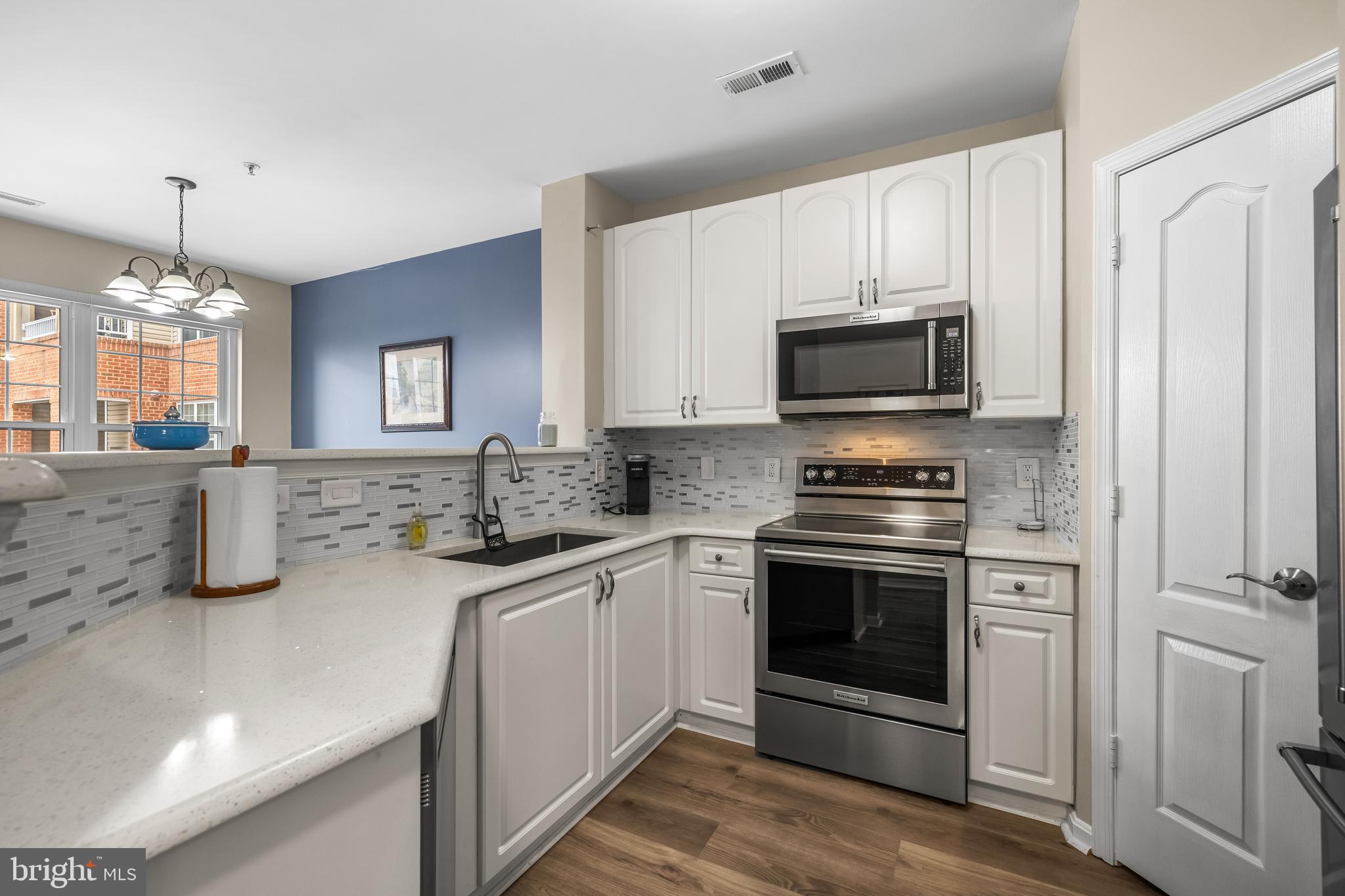 HIGH VIEW AT HUNT VALLEY - Residential