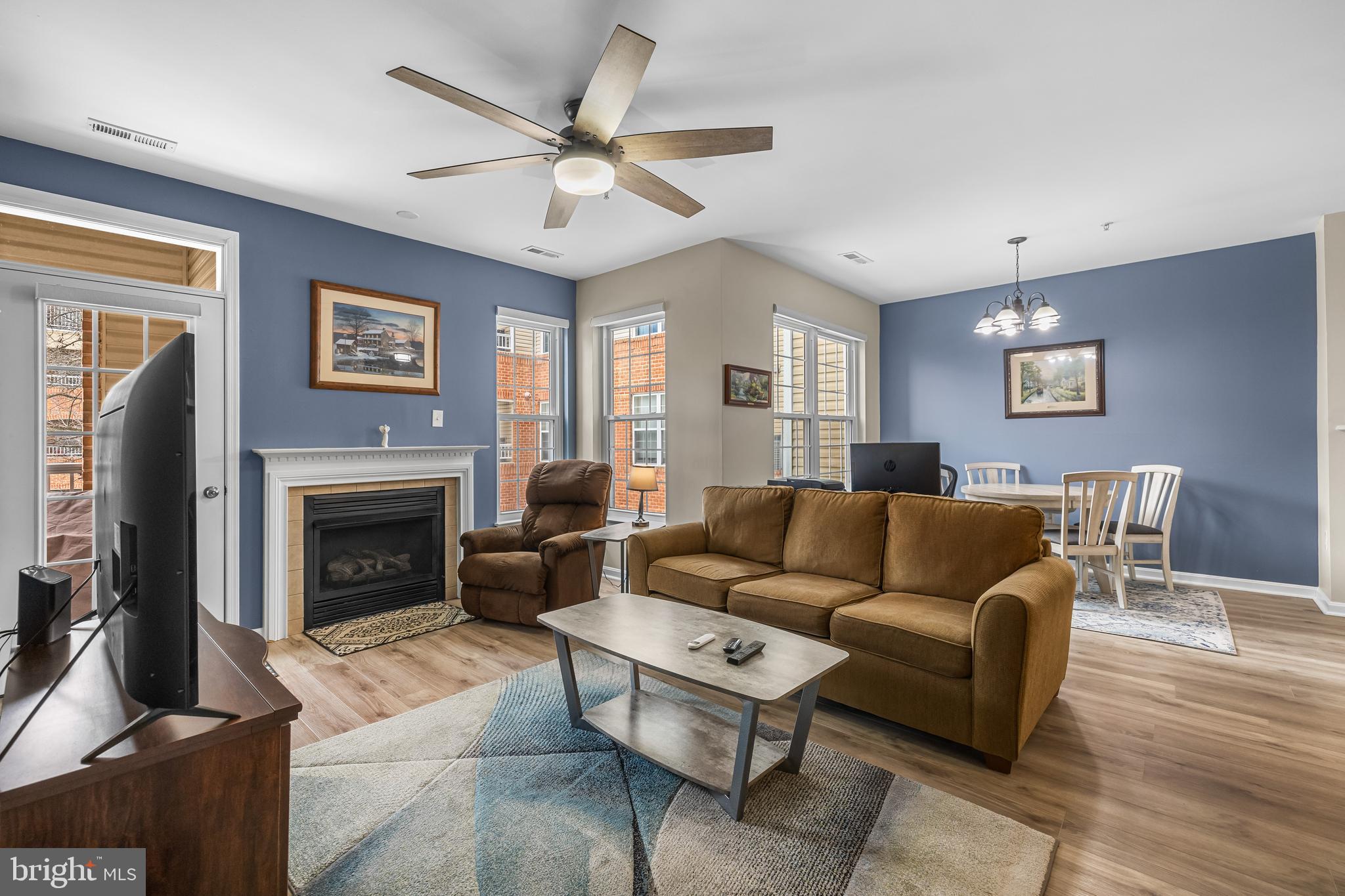 HIGH VIEW AT HUNT VALLEY - Residential