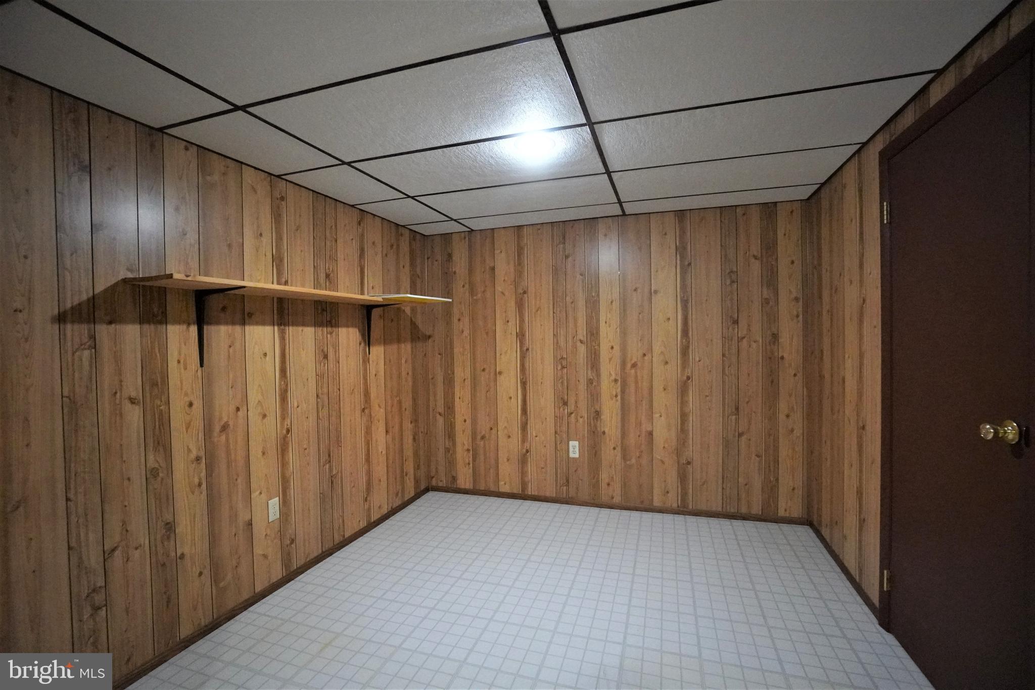 THE HIGHLANDS - Residential Lease