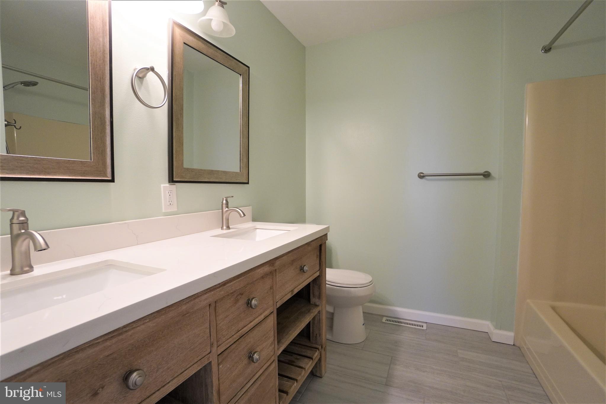 THE HIGHLANDS - Residential Lease