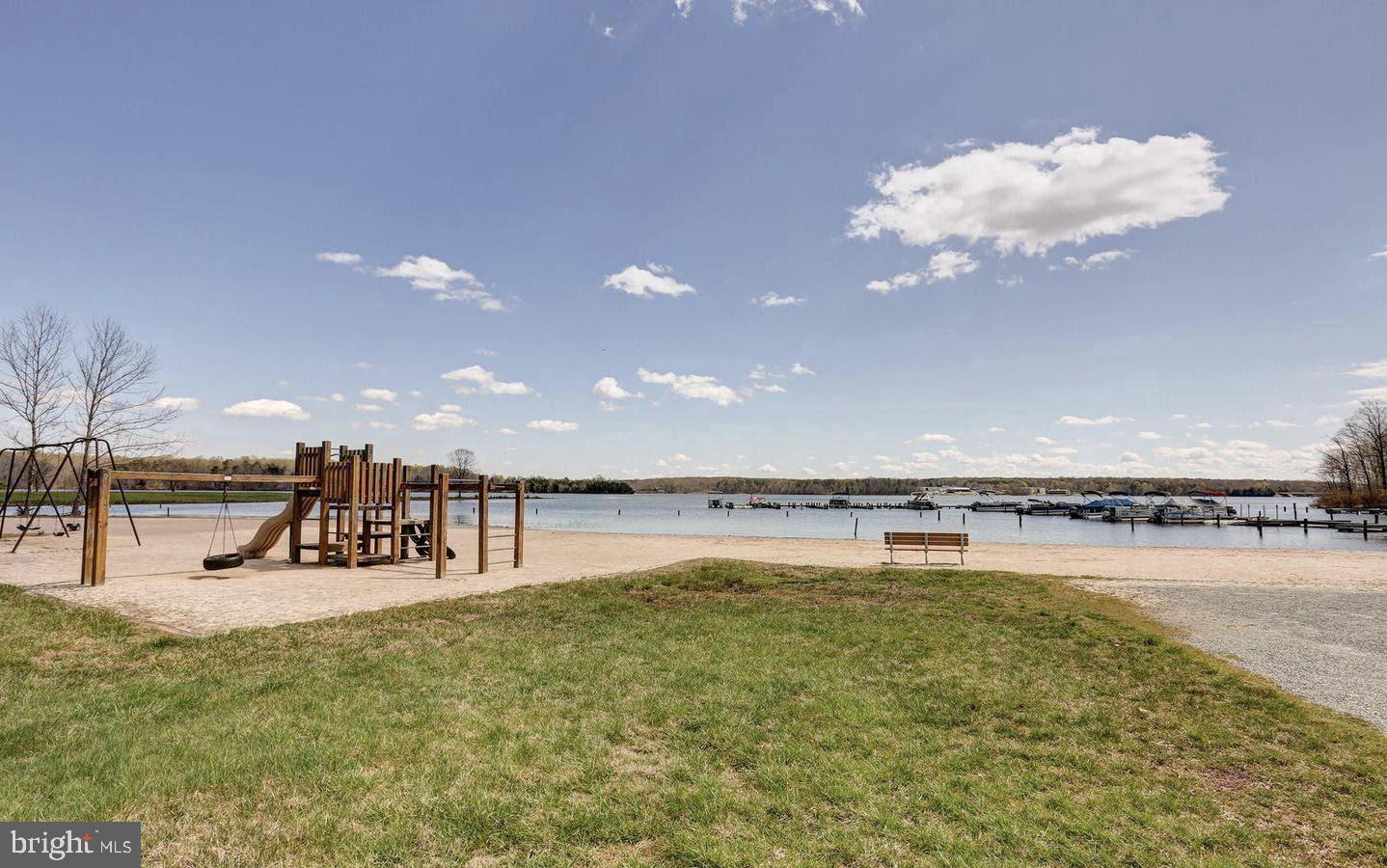 WINDWOOD COVES - Residential