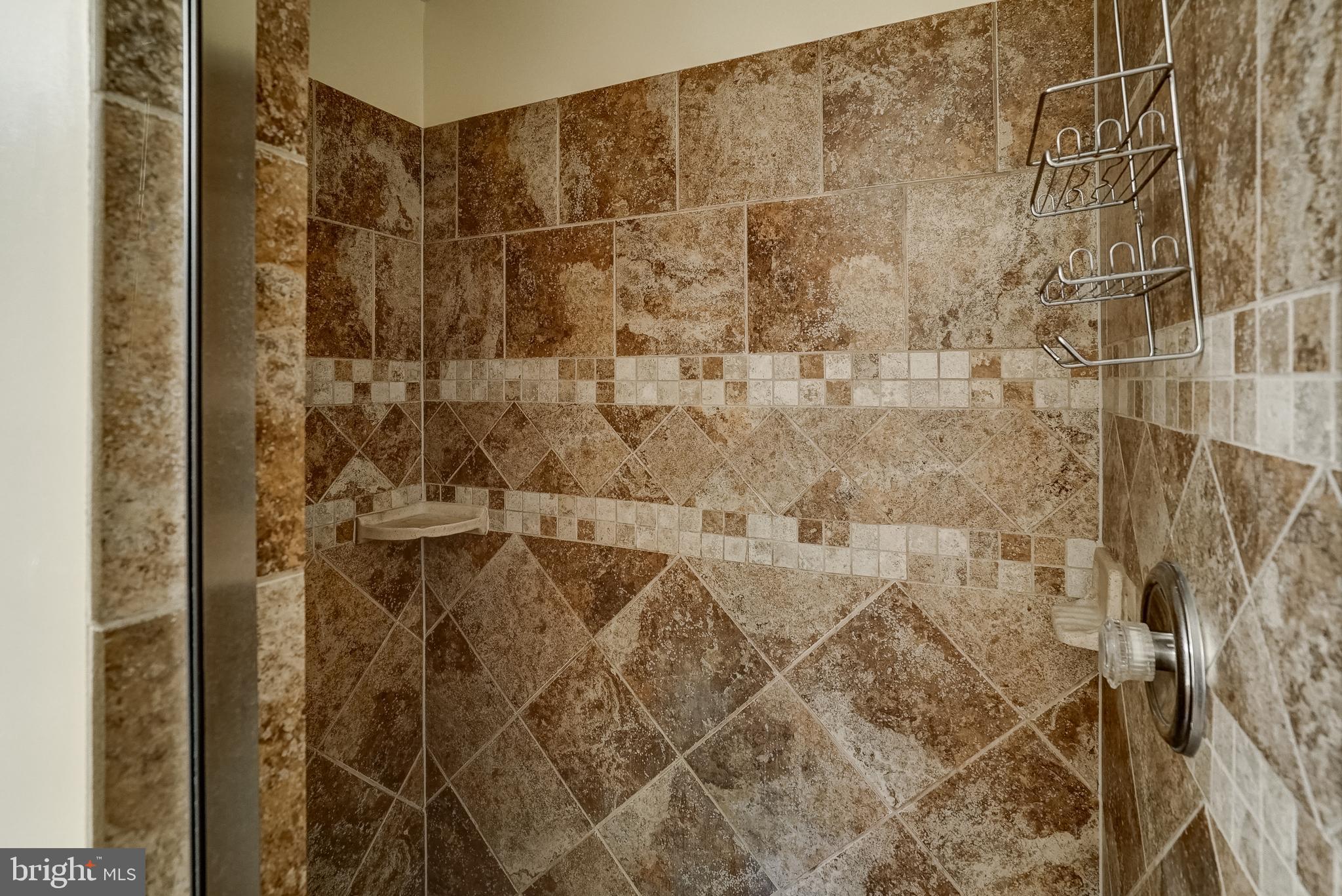 WINDWOOD COVES - Residential