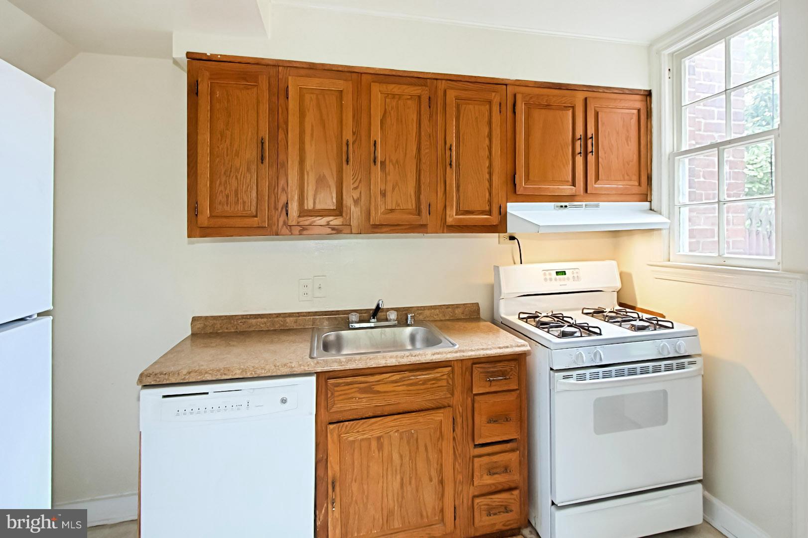 AURORA HILLS - Residential Lease