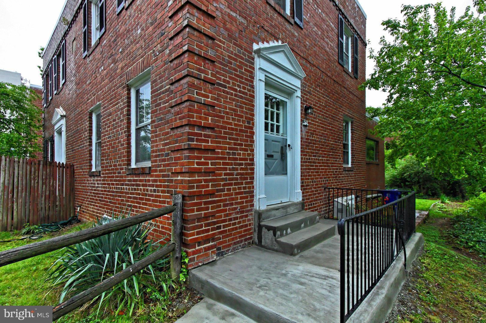 AURORA HILLS - Residential Lease