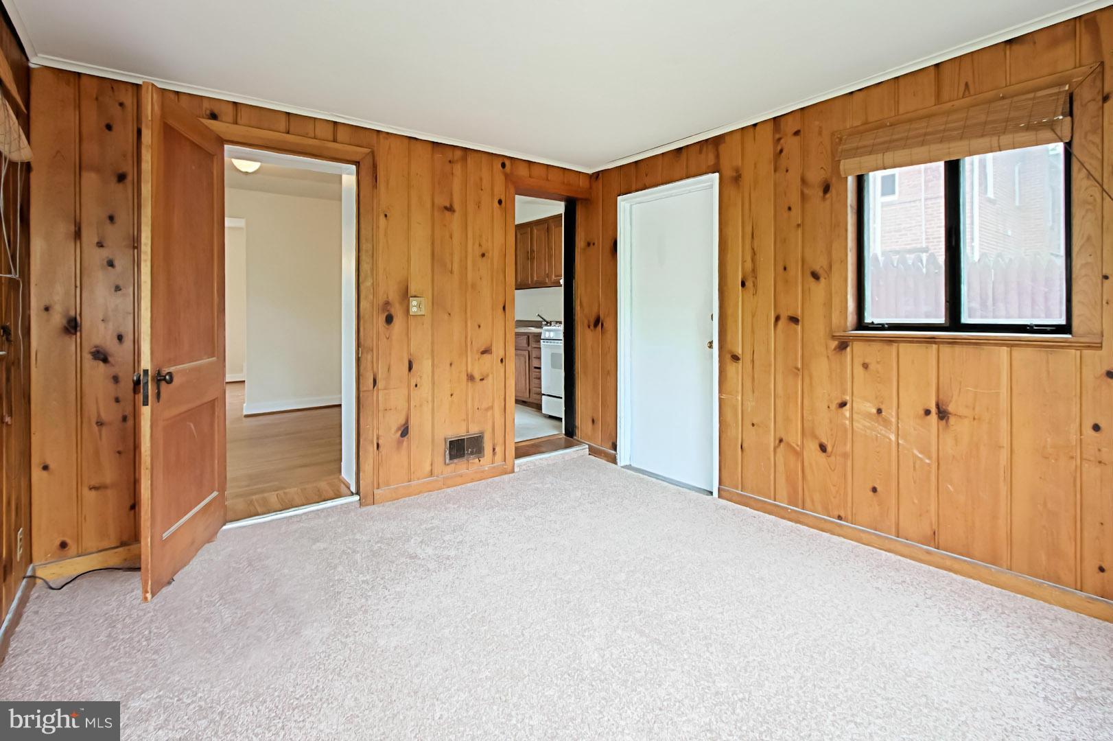 AURORA HILLS - Residential Lease