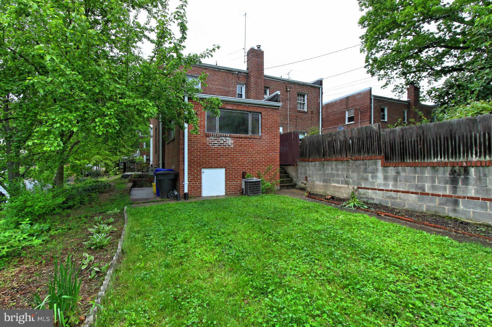 AURORA HILLS - Residential Lease