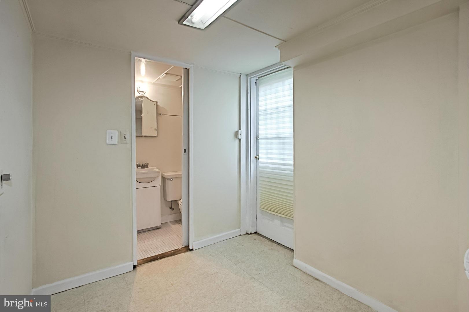 AURORA HILLS - Residential Lease