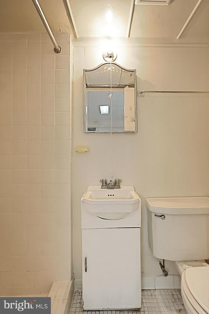 AURORA HILLS - Residential Lease