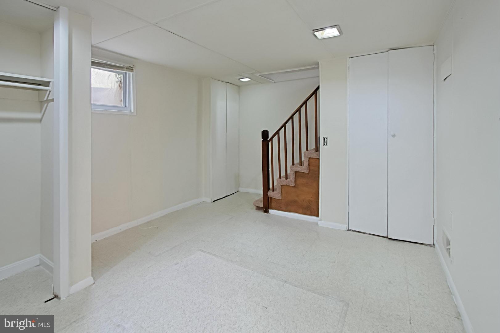 AURORA HILLS - Residential Lease