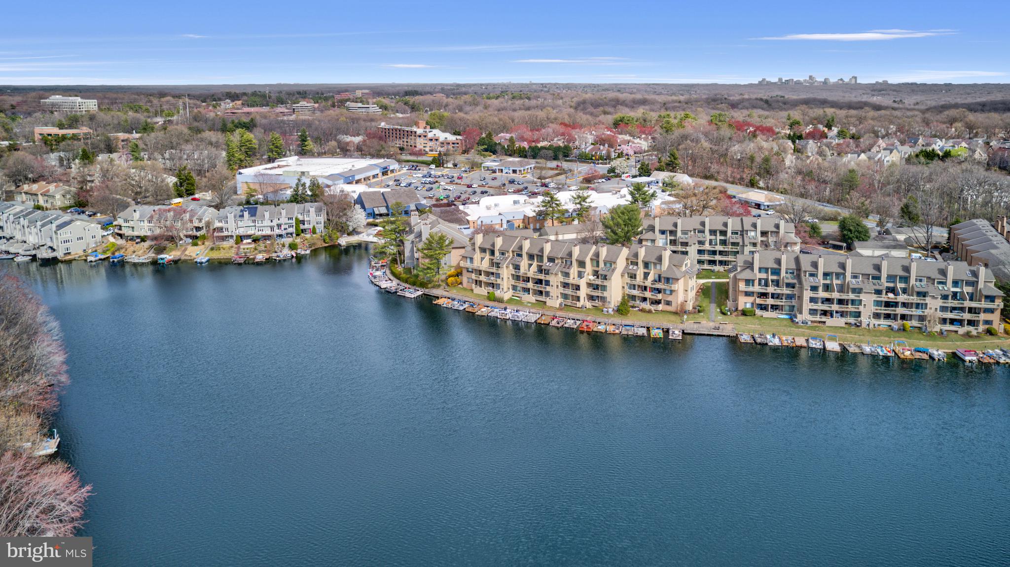 HARBOR POINT - Residential