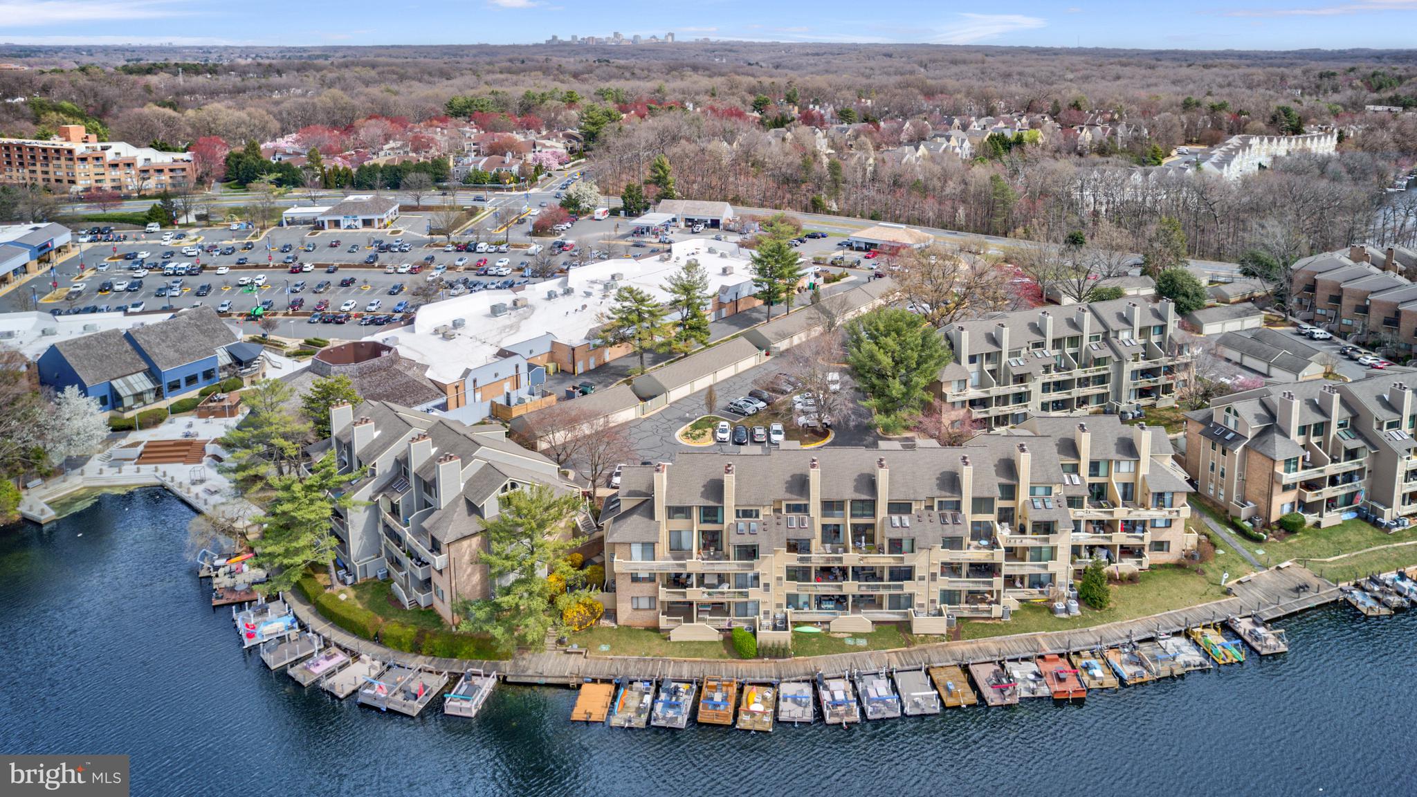 HARBOR POINT - Residential