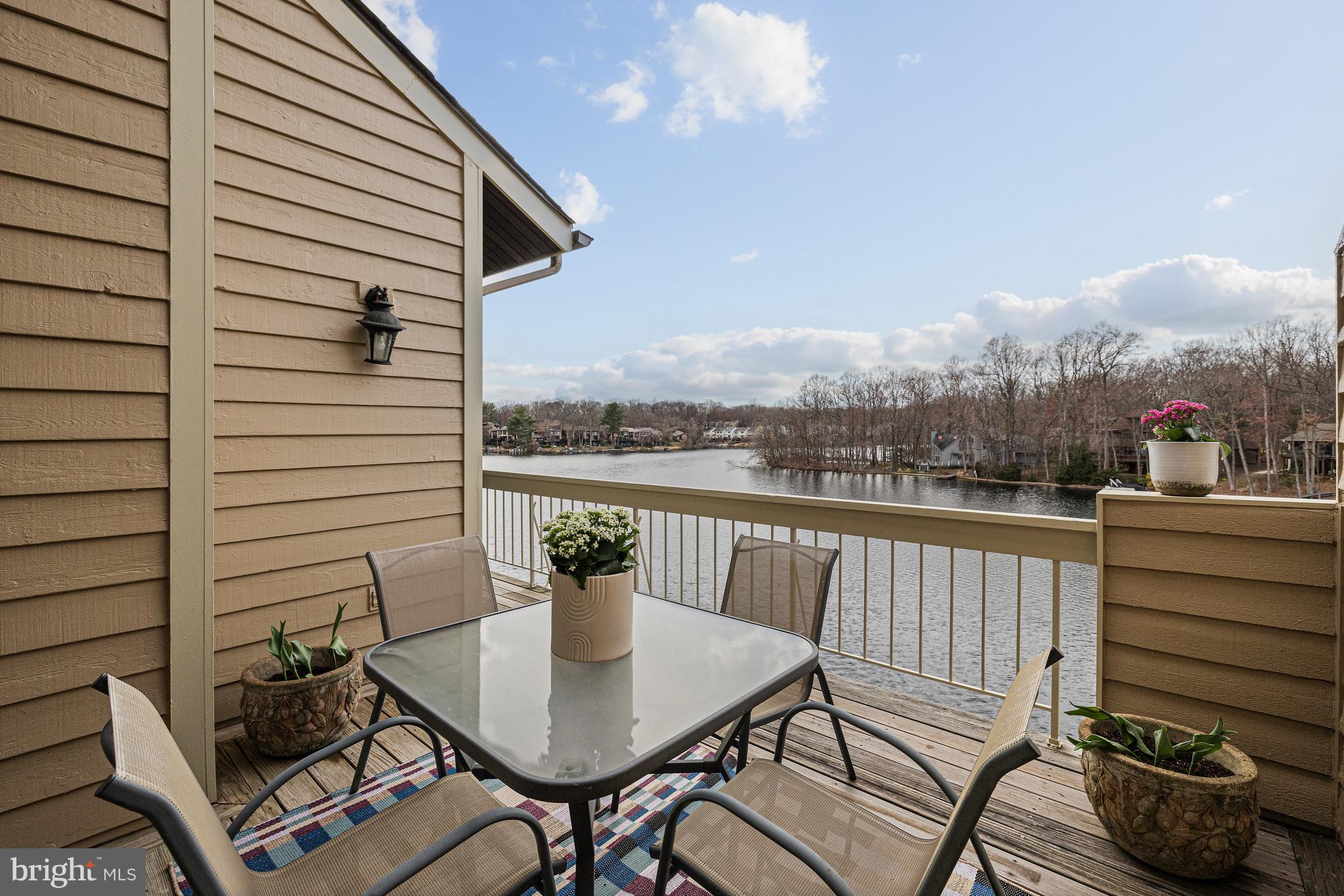 HARBOR POINT - Residential