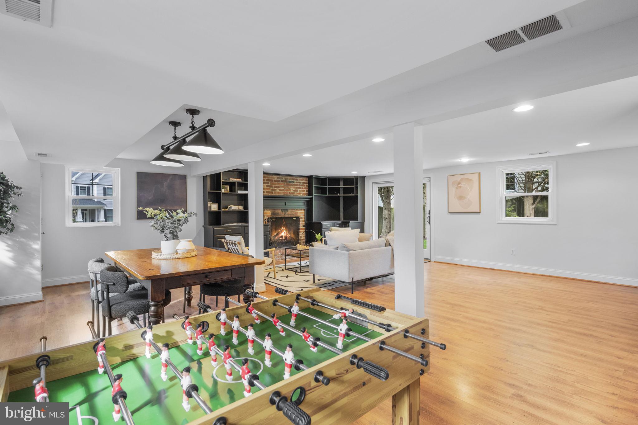 OAKWOOD KNOLLS - Residential