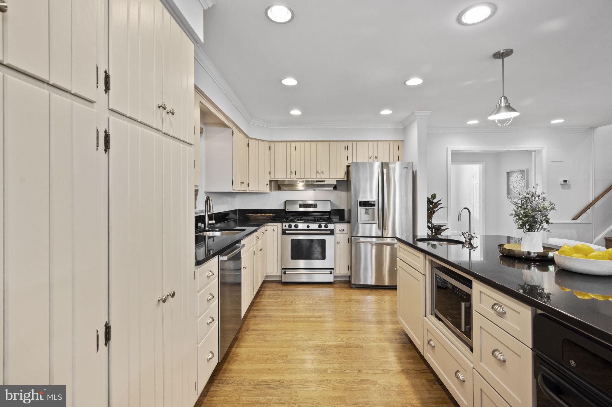 OAKWOOD KNOLLS - Residential