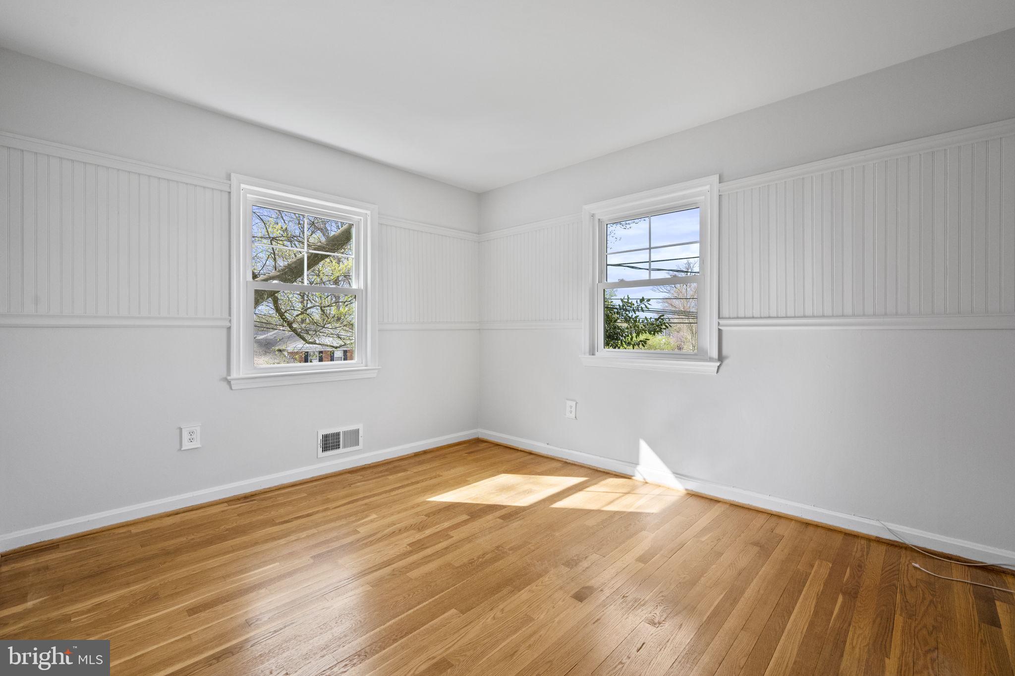 OAKWOOD KNOLLS - Residential