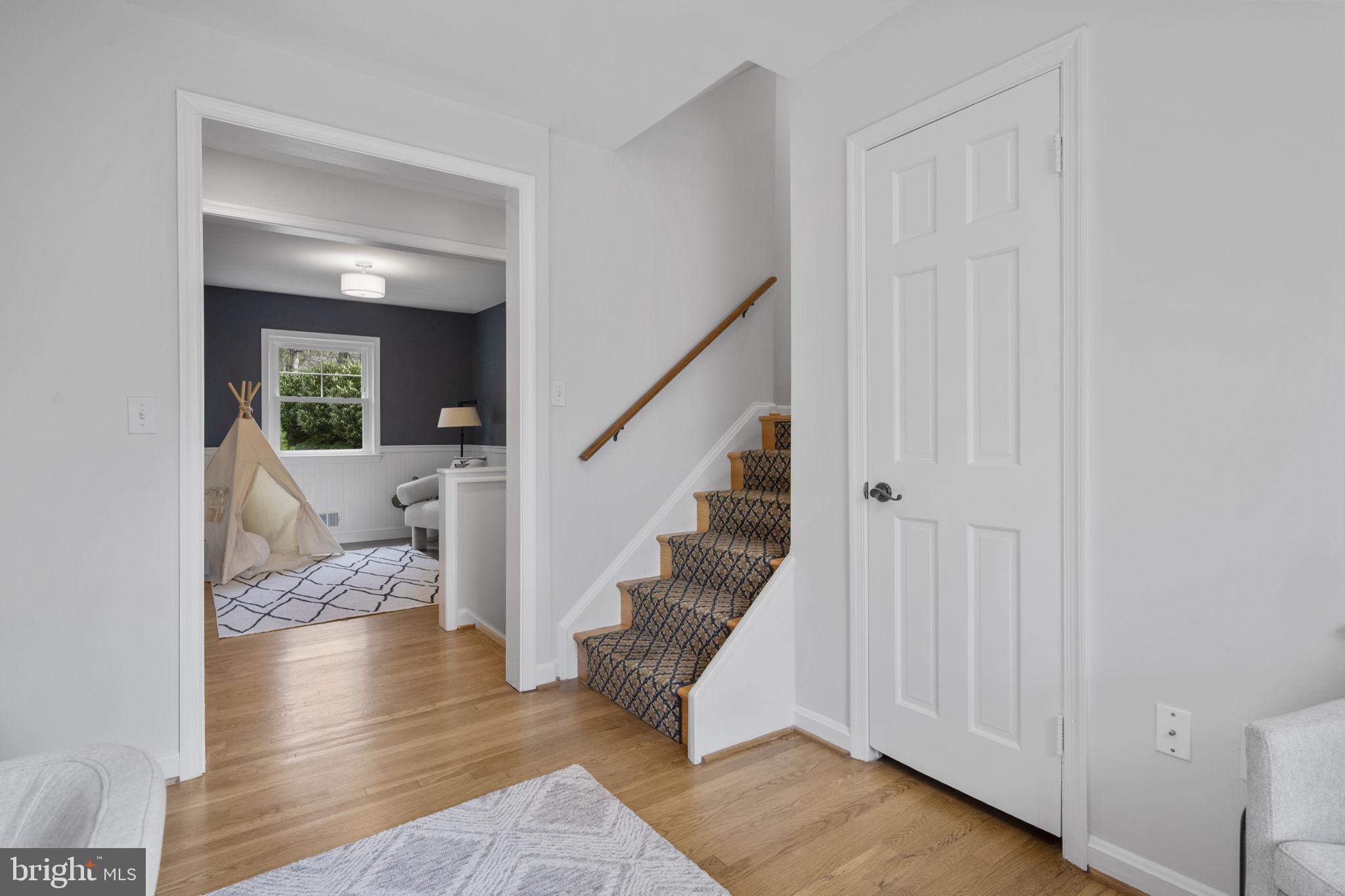 OAKWOOD KNOLLS - Residential