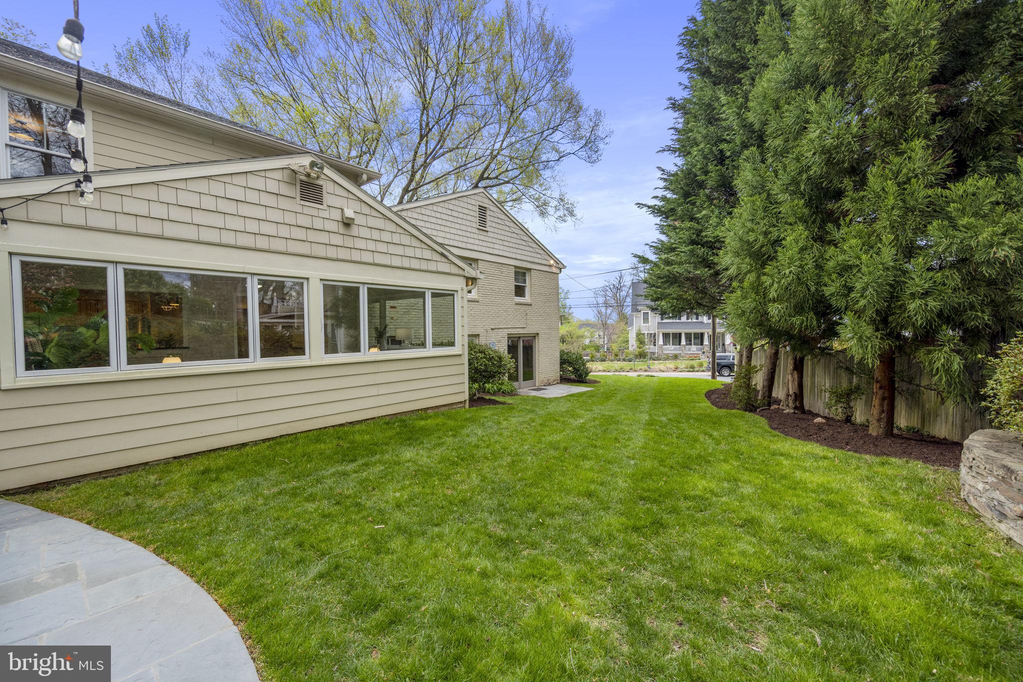 OAKWOOD KNOLLS - Residential