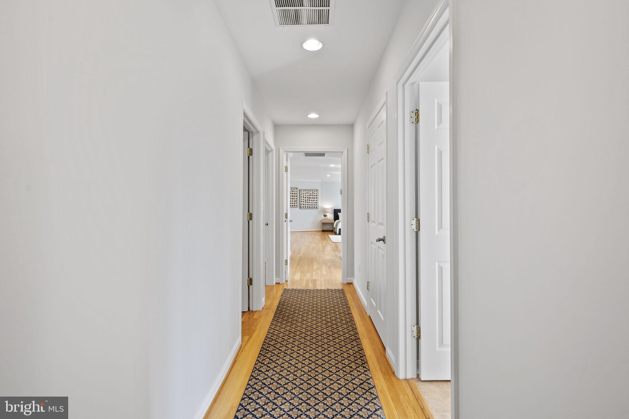 OAKWOOD KNOLLS - Residential