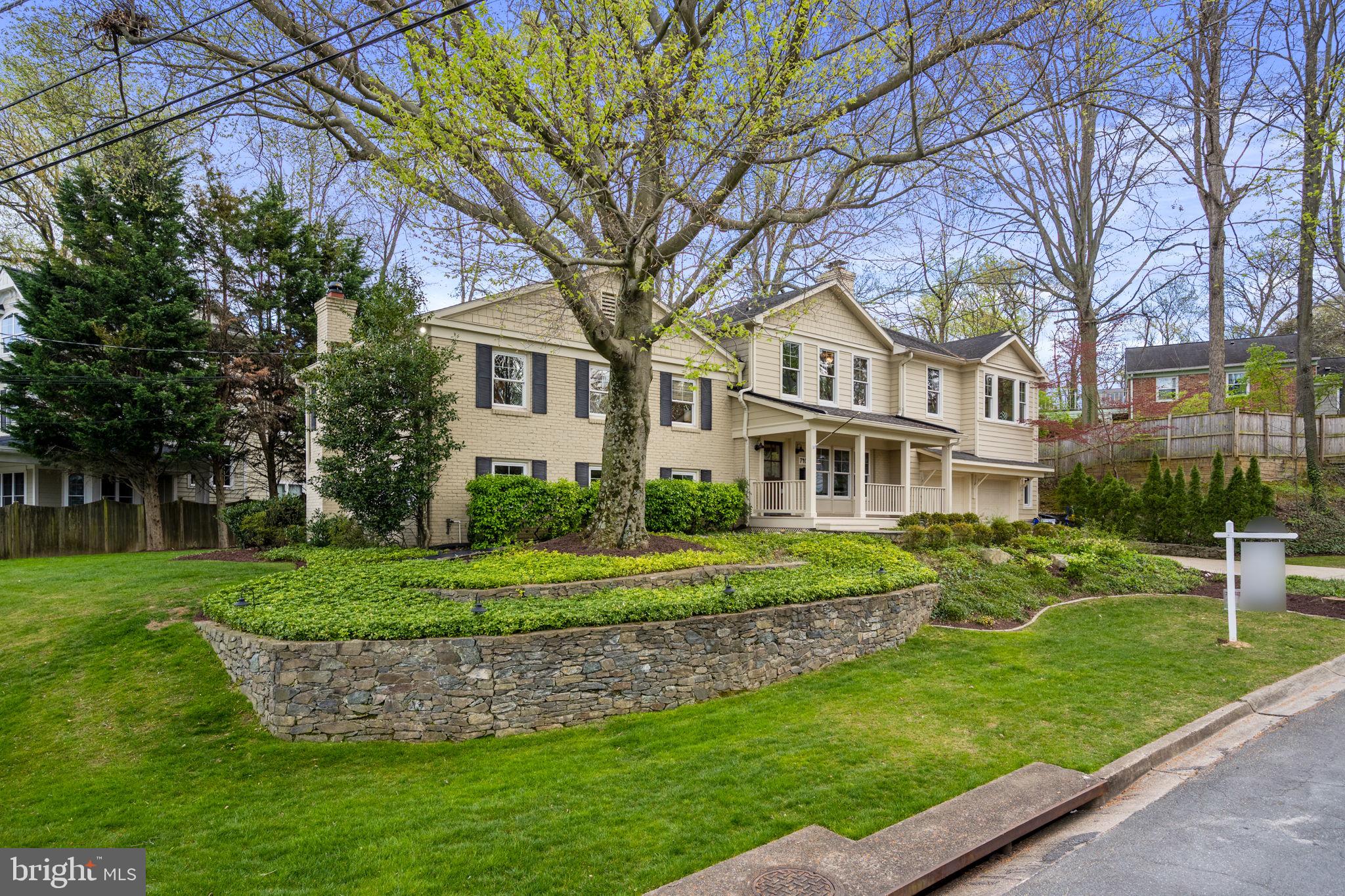 OAKWOOD KNOLLS - Residential