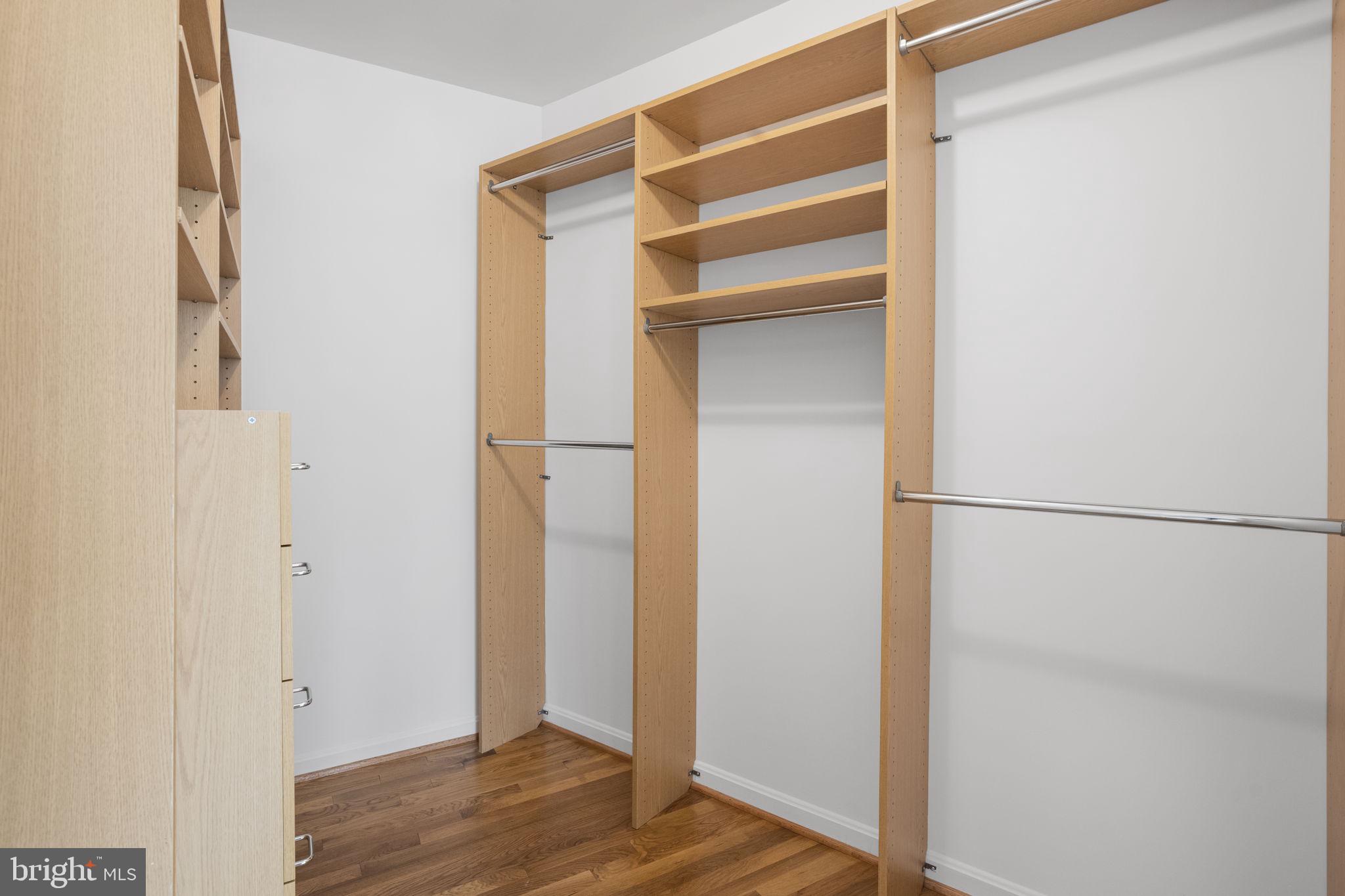 OAKWOOD KNOLLS - Residential