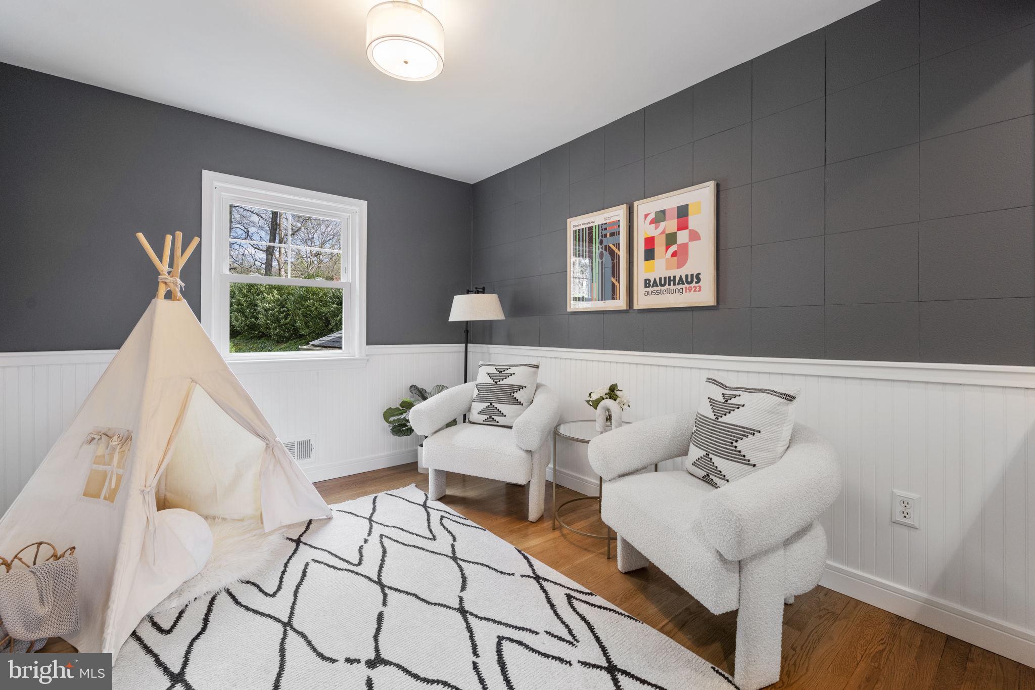 OAKWOOD KNOLLS - Residential