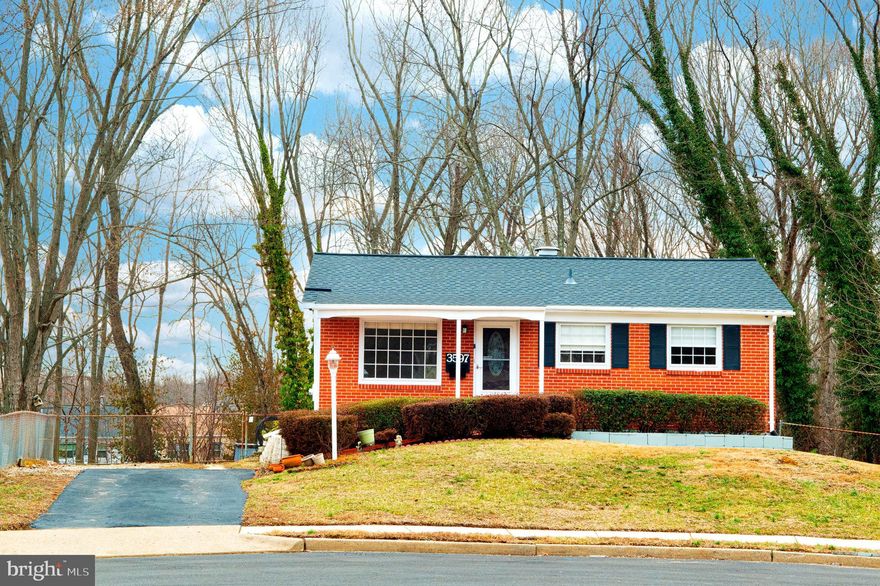 Welcome to 3597 Bell Ct, in the heart of Woodbridge, Virginia 22193! Nestled in a quiet cul-de-sac and backing to trees, this single-family home offers 3 bedrooms, 2 full baths, and is packed with significant 2024 updates: NEW roof, NEW boiler, NEW circuit breaker box, NEW and RENOVATED bathroom on the lower level, NEW LVP flooring on the lower level, NEW stainless steel appliances in the kitchen (refrigerator, dishwasher, microwave, gas stove, and hood), newer water heater, freshly painted inside and out, hardwood on the main level, generously sized porch overlooking the tranquil tree line, decks freshly restained, NEW attic vents, large partially fenced yard, BIG LOT, a Shed, no HOA. Surveillance system. The home passed all county inspections and is ready to go to a new family! Less than 10 minutes to I-95, close to schools and shopping areas! Great price, a must see!