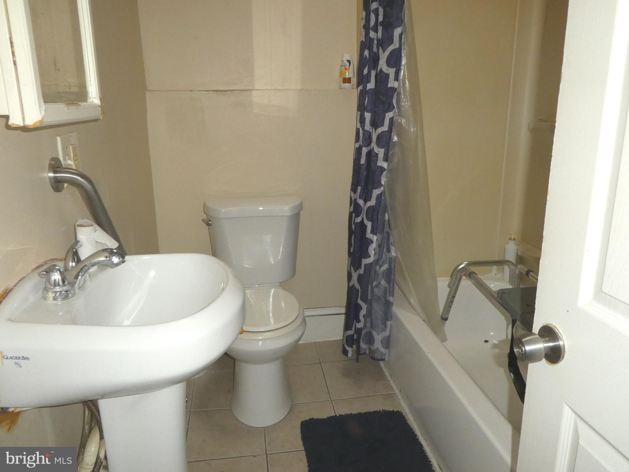 GERMANTOWN (EAST) - Residential