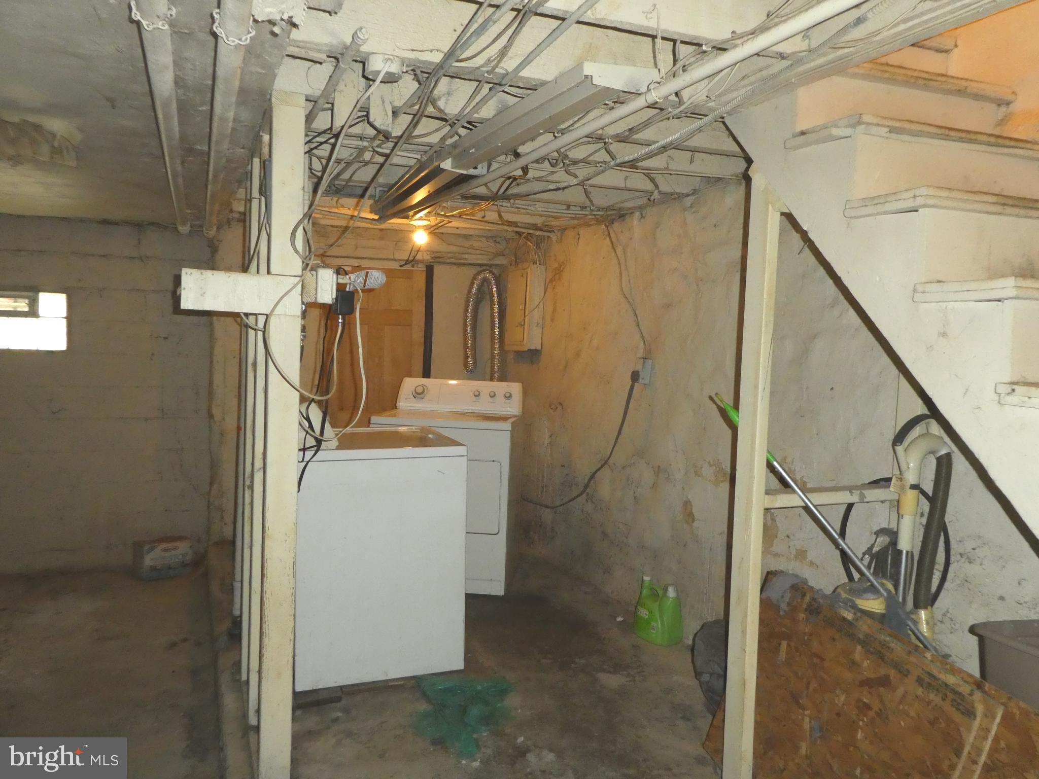 GERMANTOWN (EAST) - Residential