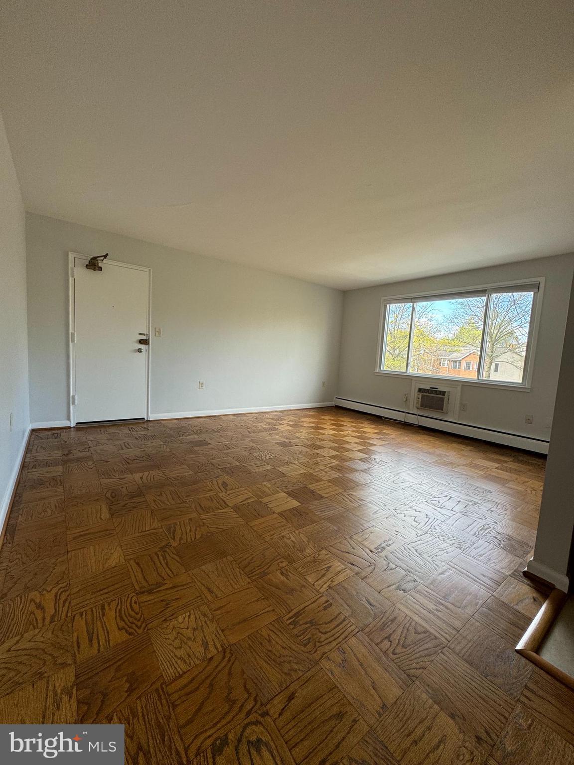 COURTHOUSE - Residential Lease