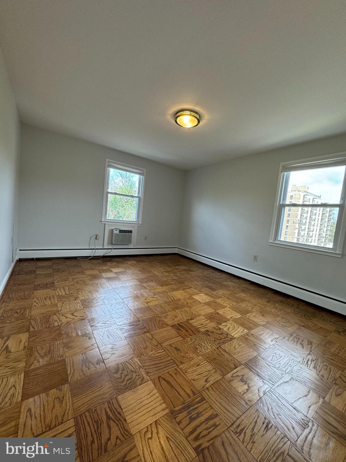 COURTHOUSE - Residential Lease