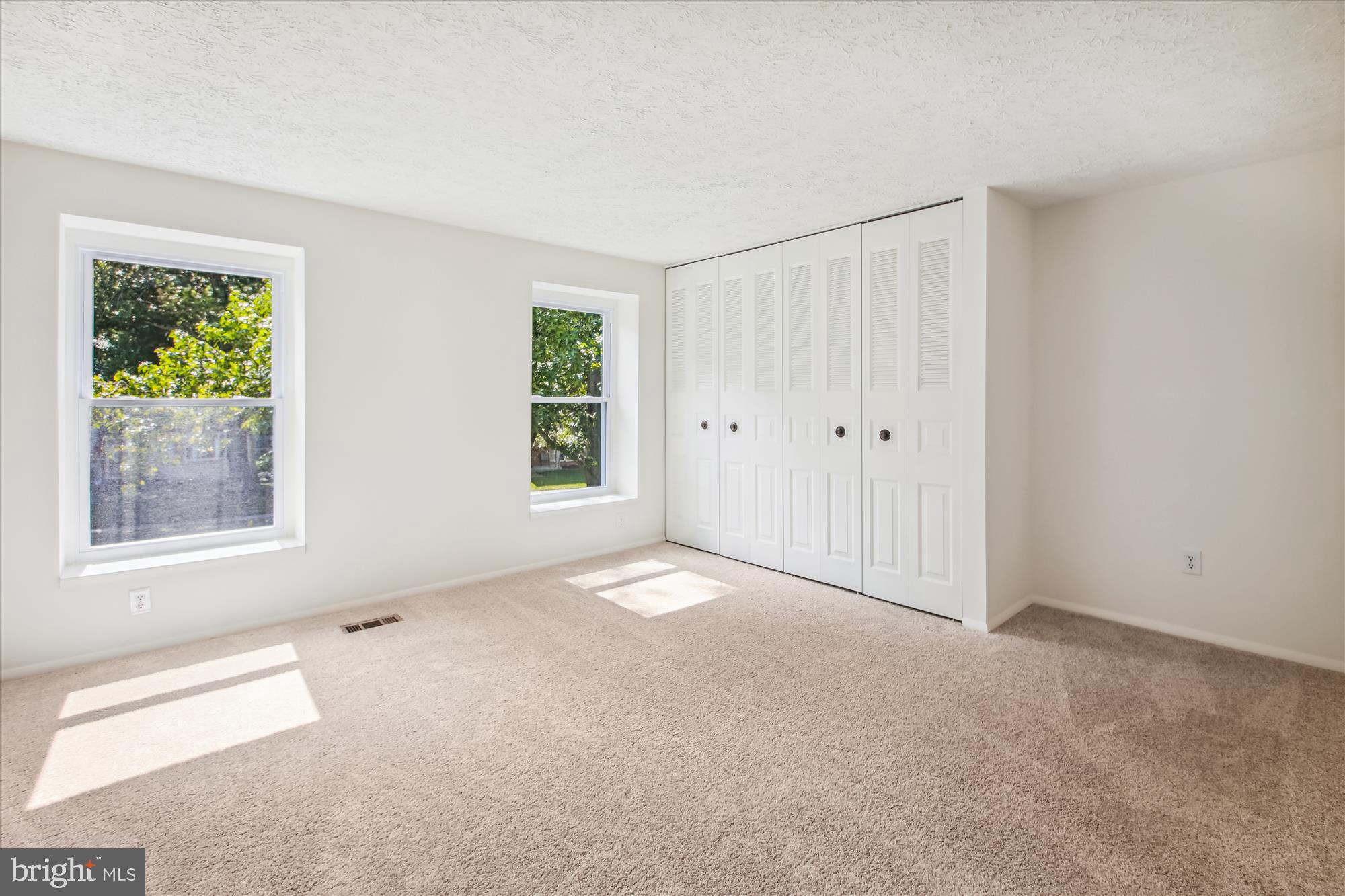 HARMANS WOODS - Residential