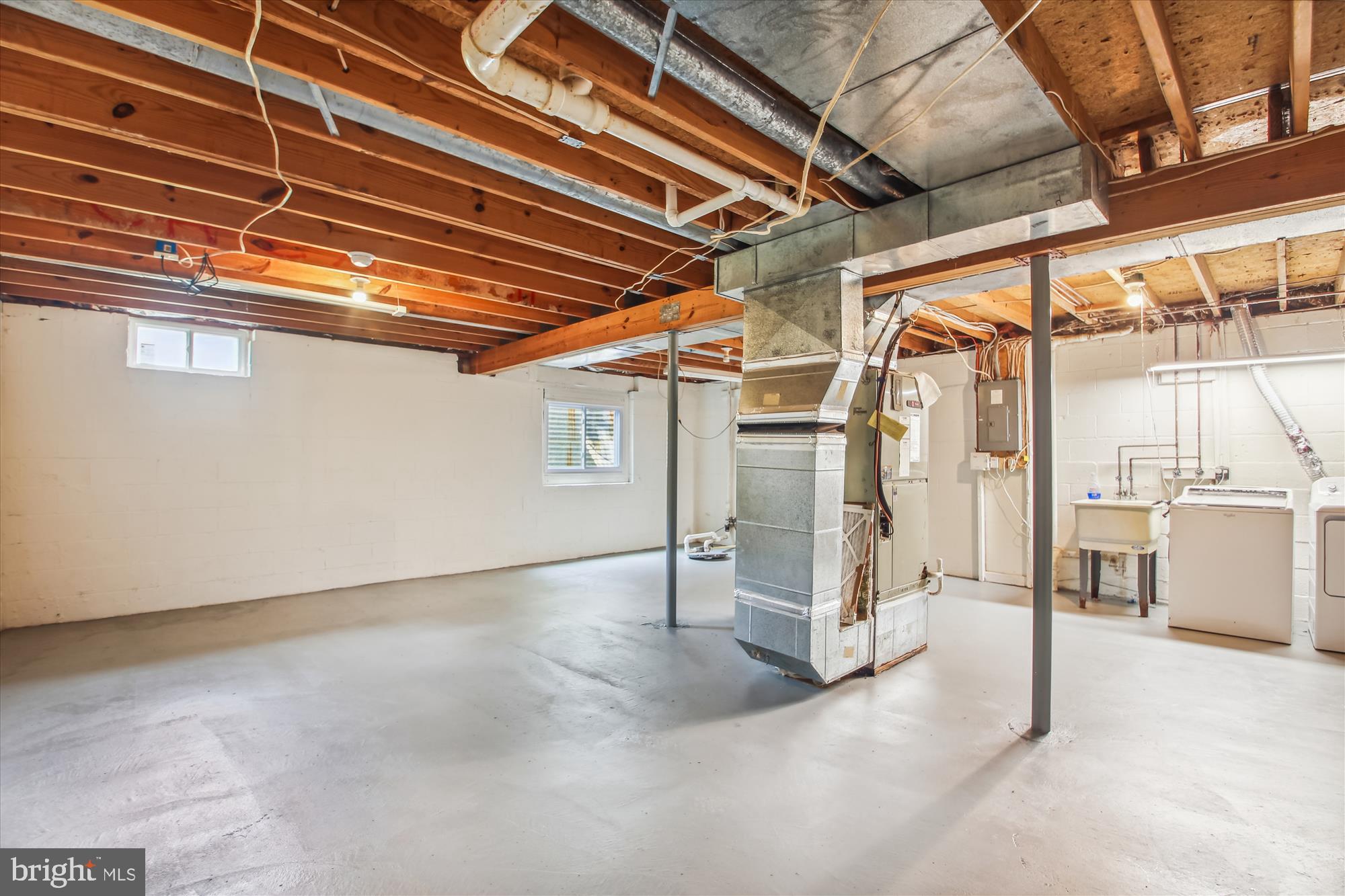 HARMANS WOODS - Residential