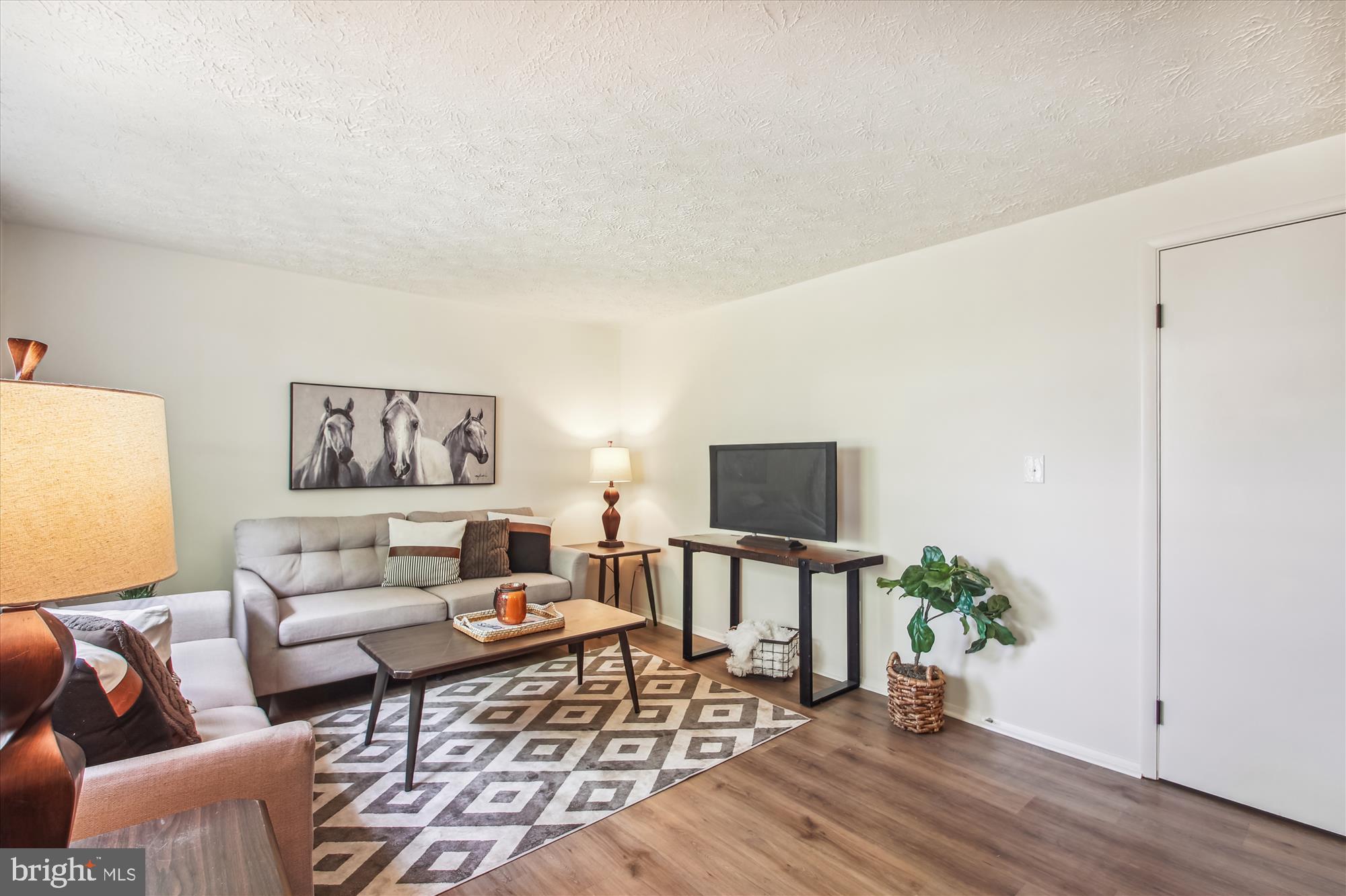 HARMANS WOODS - Residential