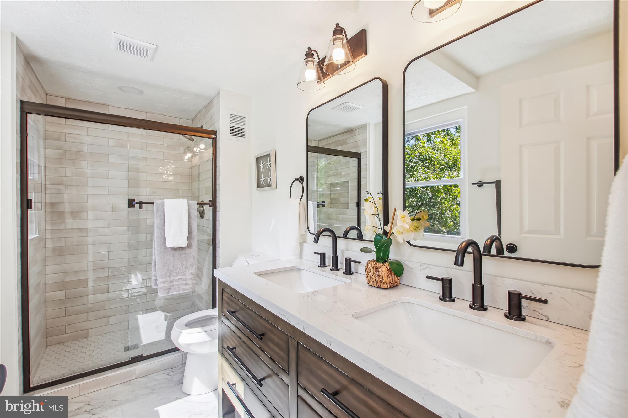 HARMANS WOODS - Residential