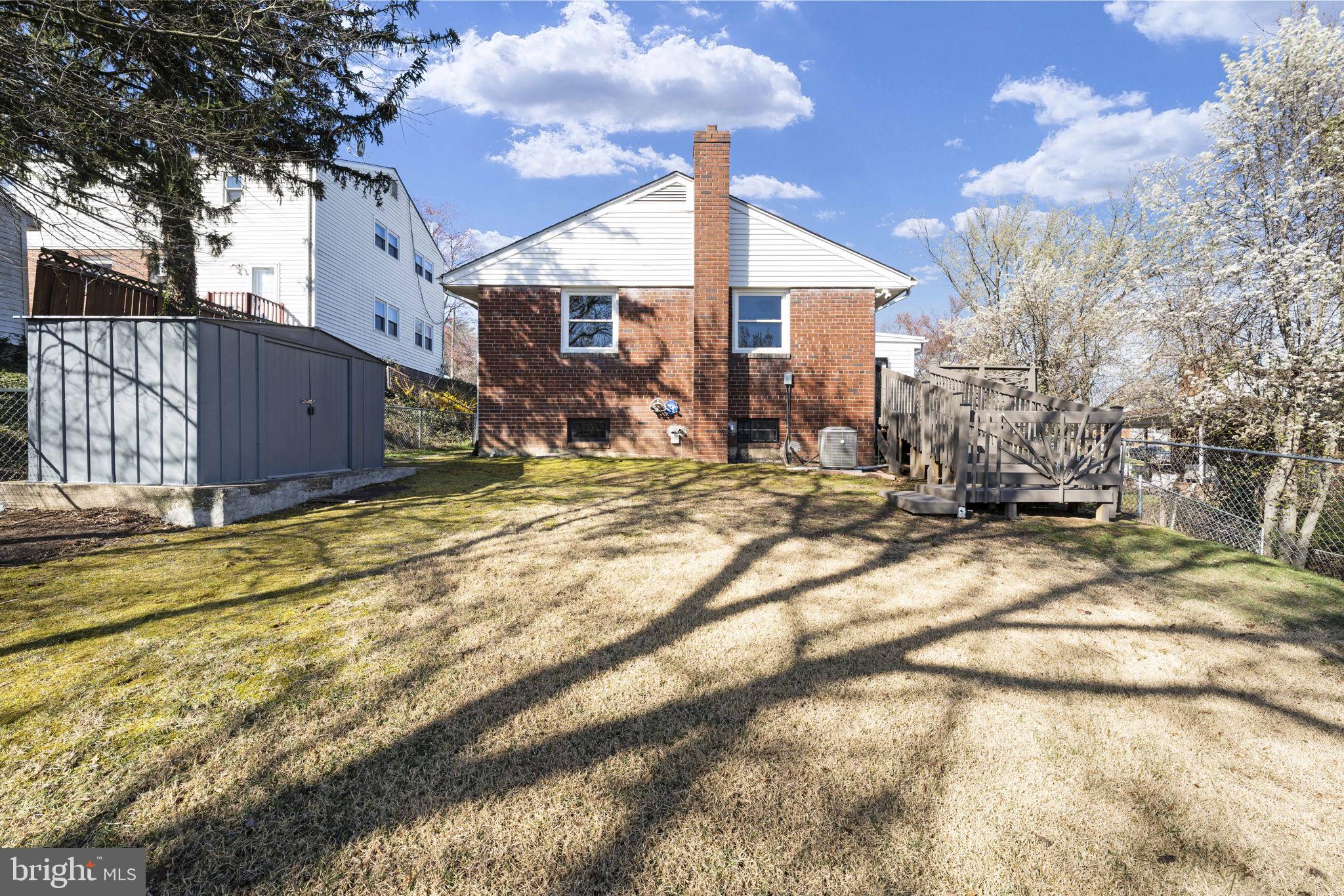 NEW CARROLLTON - Residential