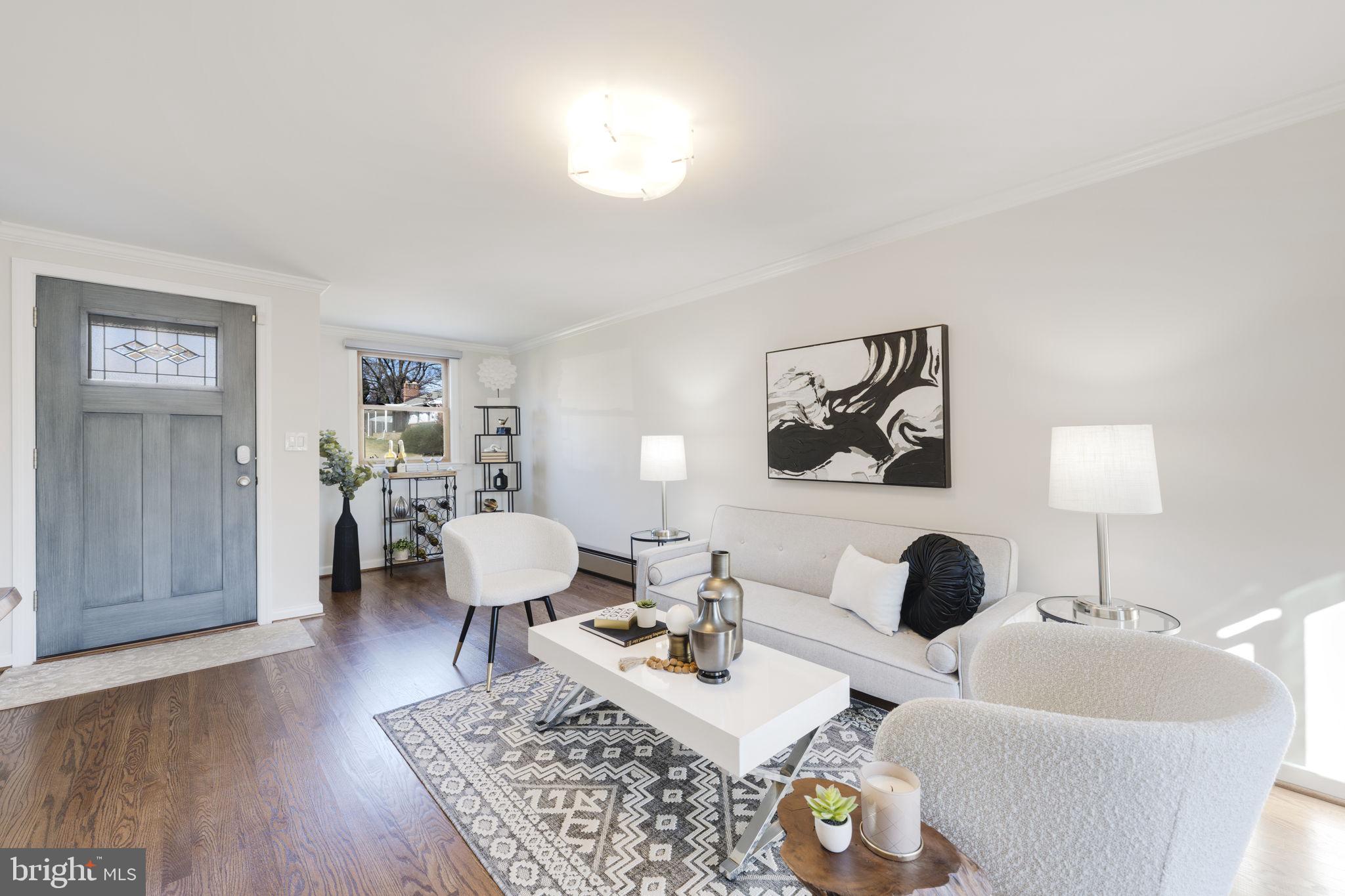 NEW CARROLLTON - Residential