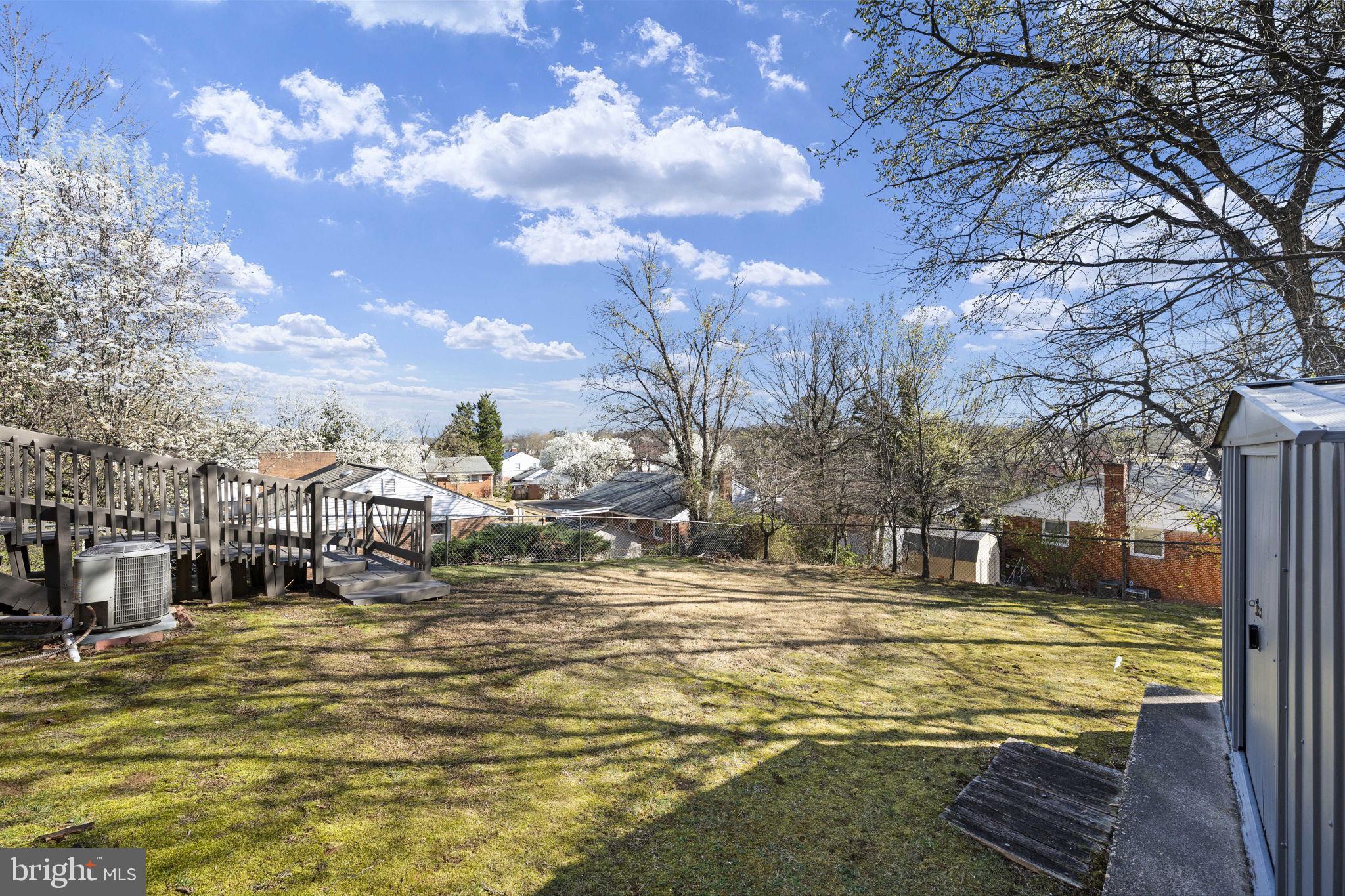 NEW CARROLLTON - Residential