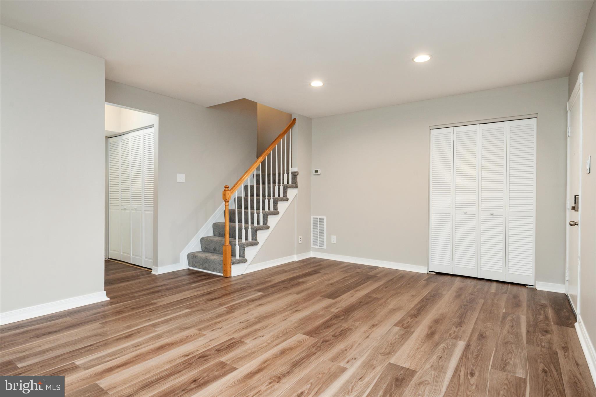 800 LARKSPUR COURT B 7B