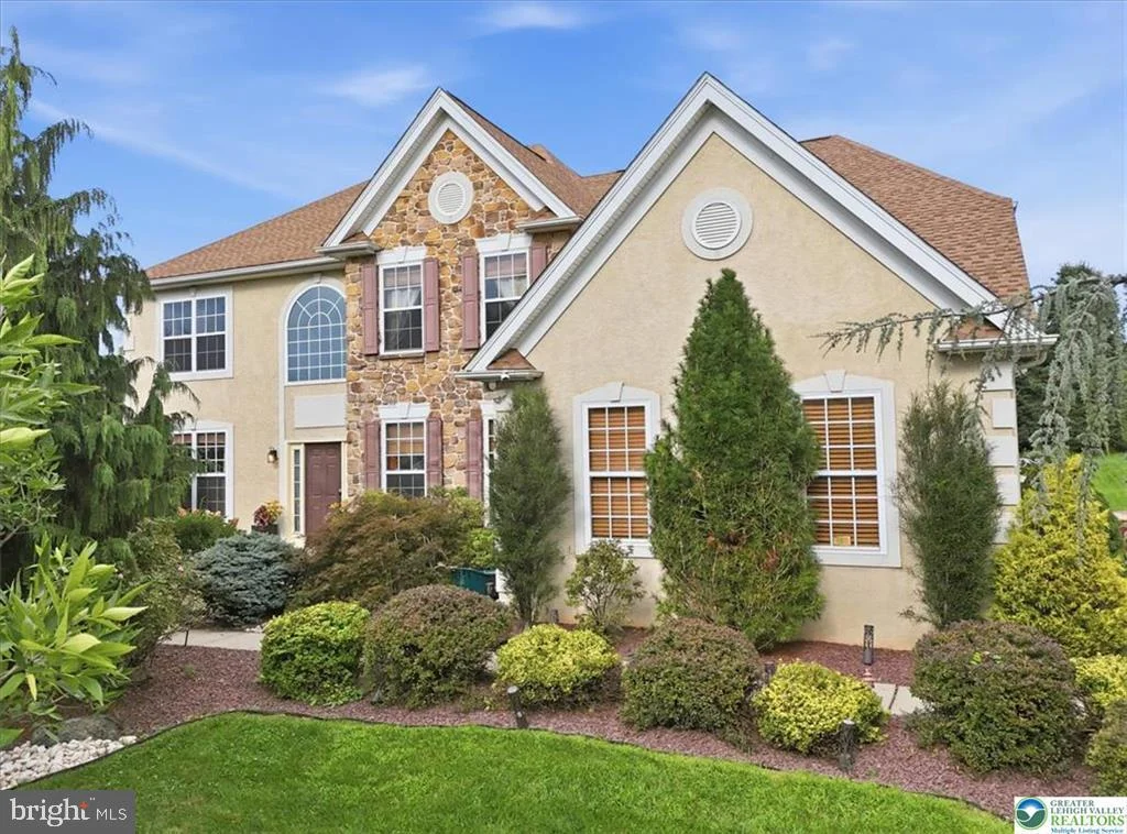 18 Creek Court Ct, Easton, PA, 18040