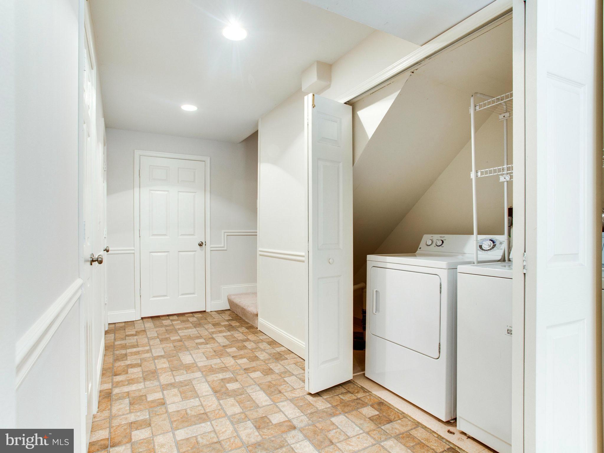 QUAIL HOLLOW - Residential