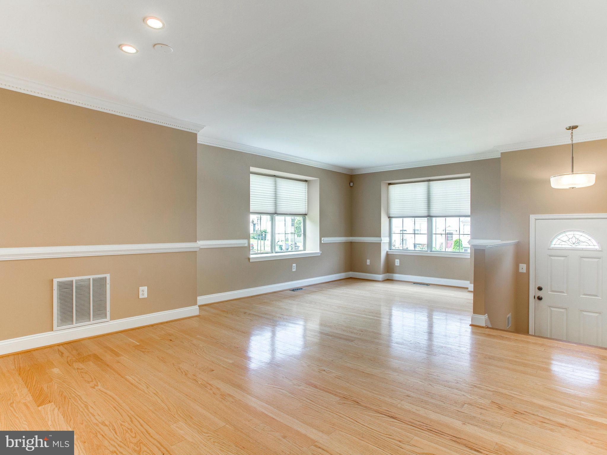 QUAIL HOLLOW - Residential