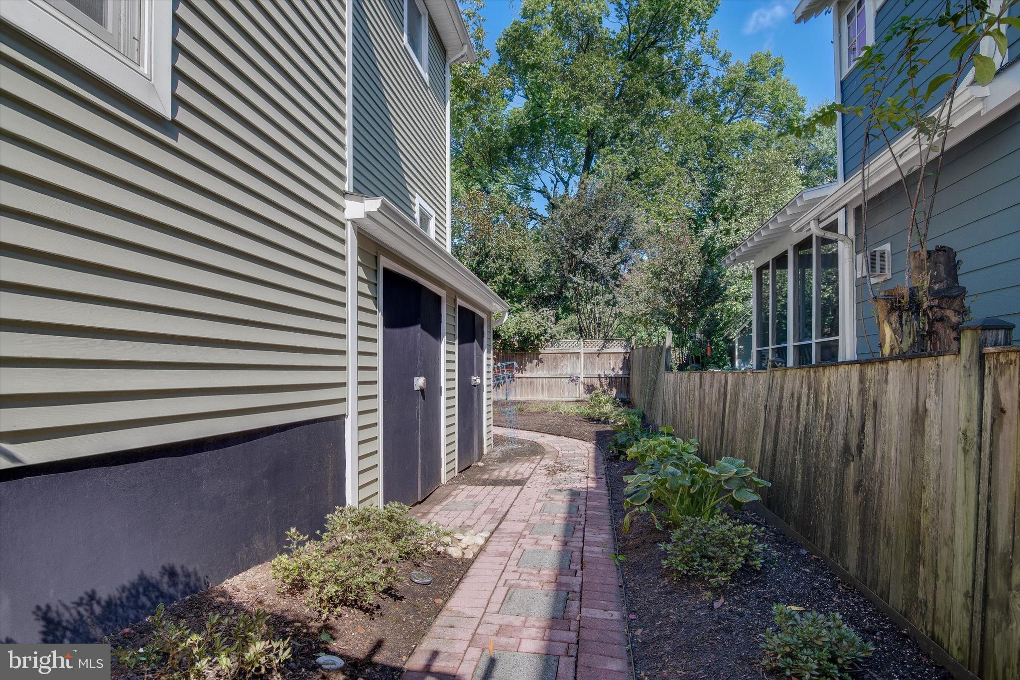 LYON PARK - Residential