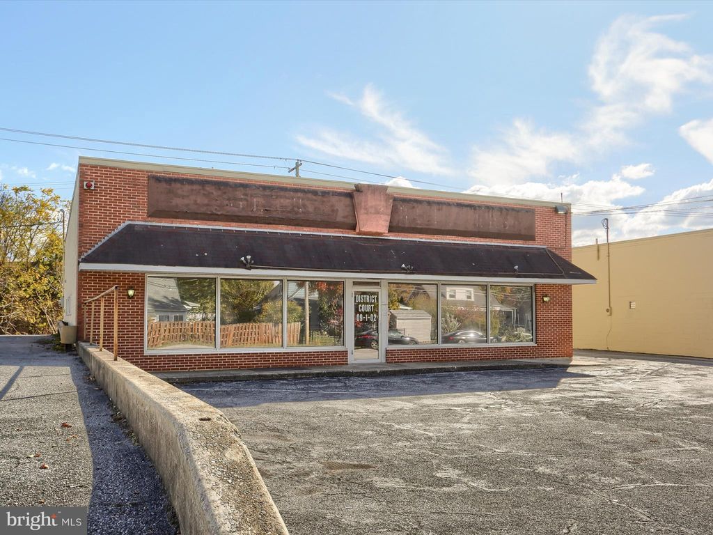 Photo of 1901 State Street, CAMP HILL, PA 17011 (MLS # PACB2048144)