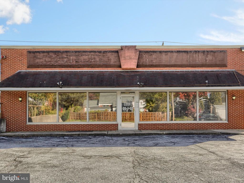 Photo of 1901 State Street, CAMP HILL, PA 17011 (MLS # PACB2048144)