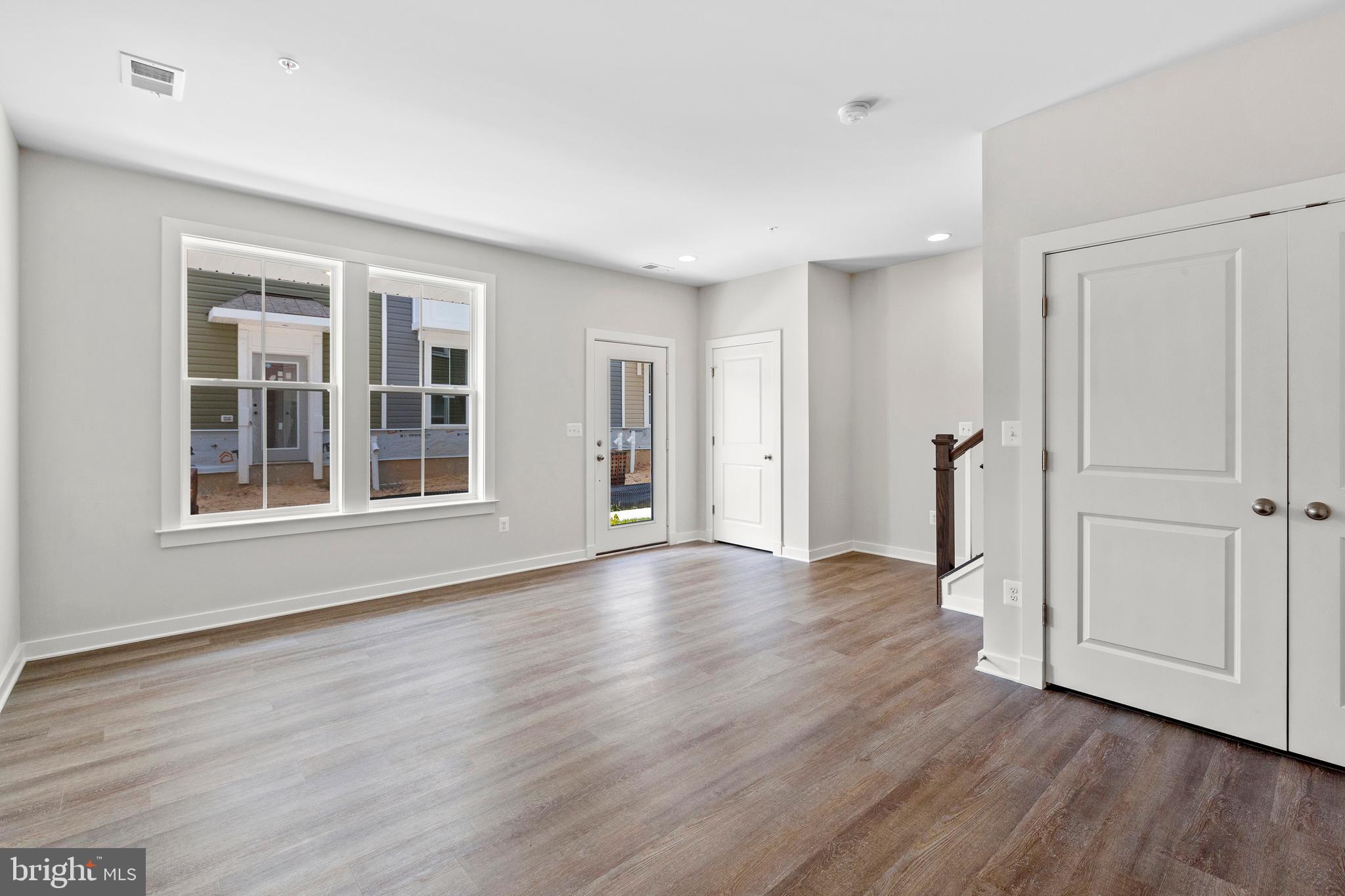 ODENTON STATION - Residential