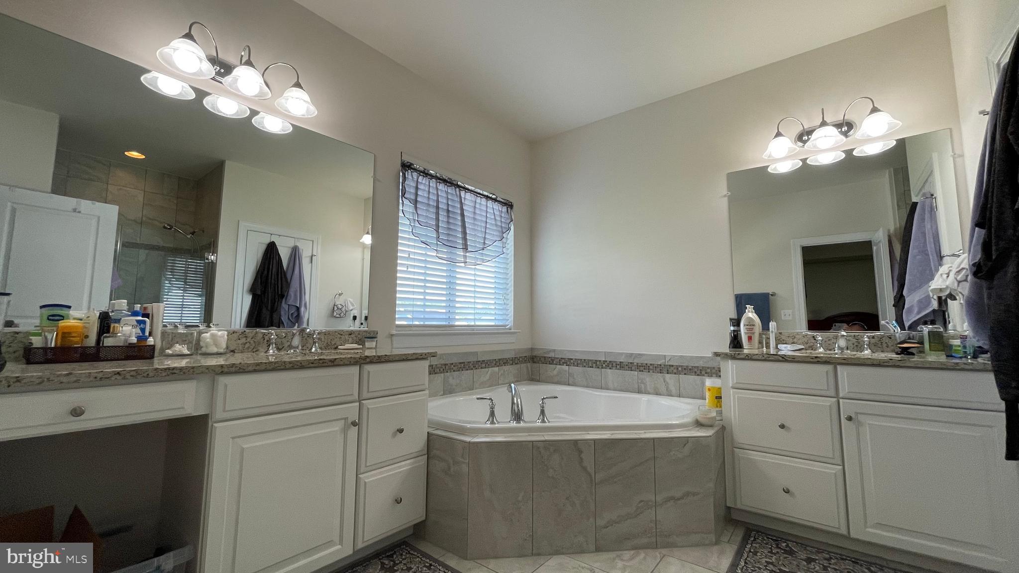 HOPE HILL CROSSING - Residential Lease