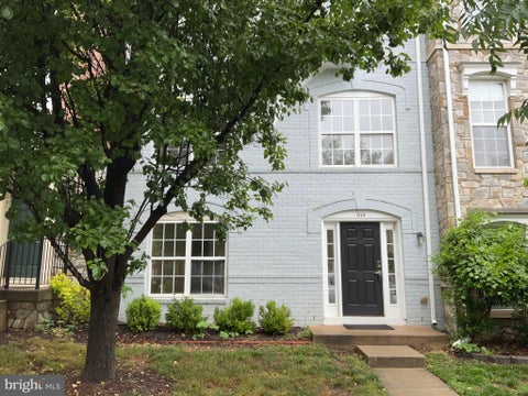 Townhouse For Rent - 1113 Ellis Avenue<br/> FREDERICKSBURG, VA 22401