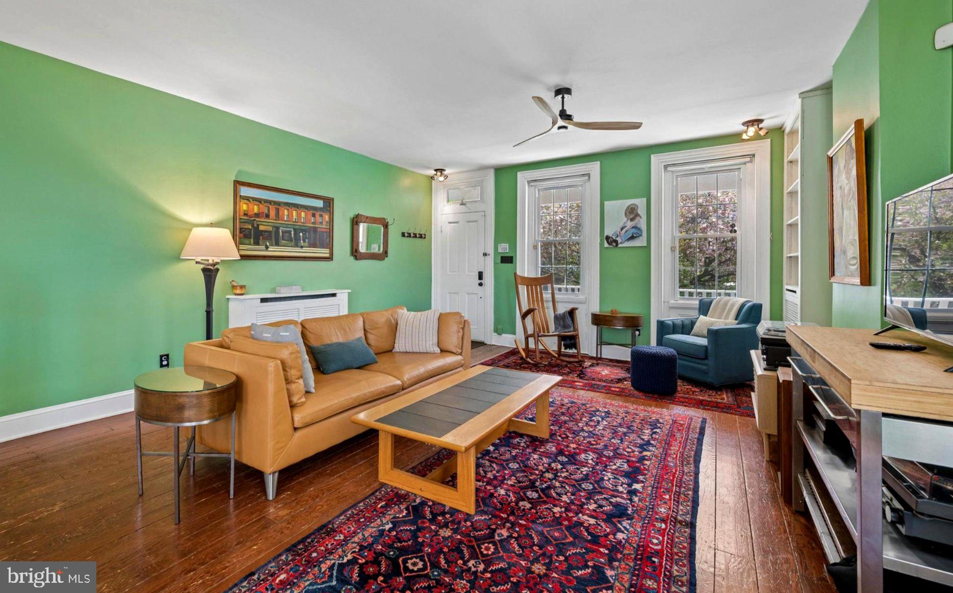 ROXBOROUGH - Residential