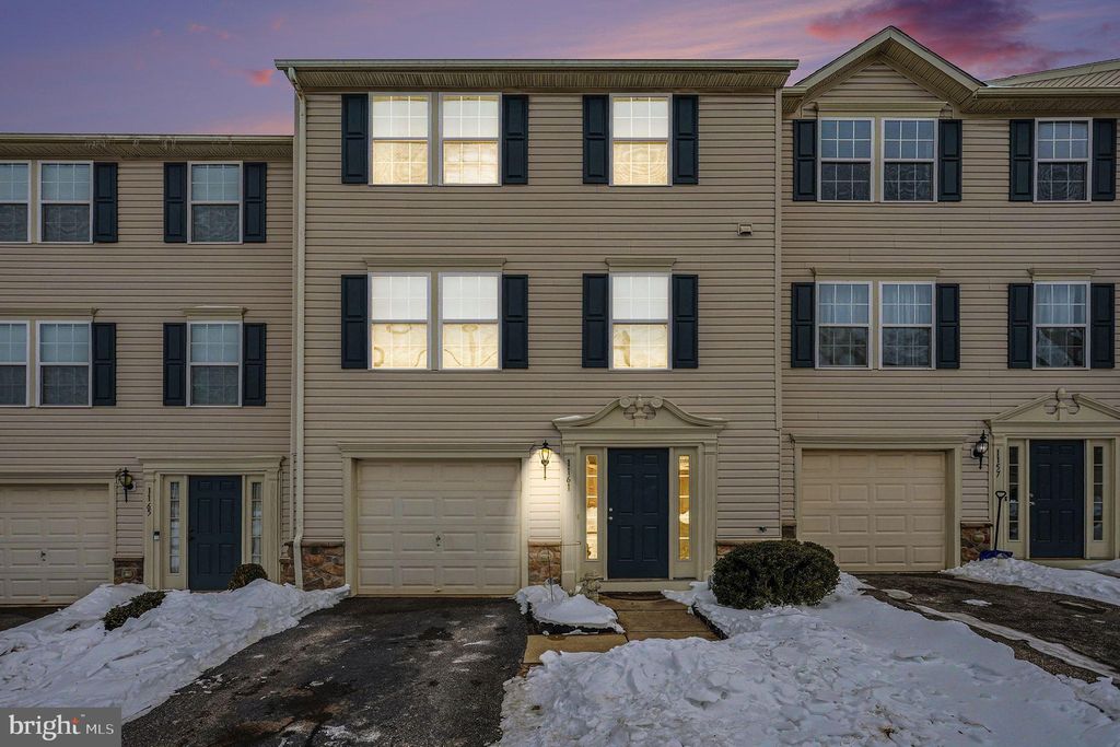 Photo of 1161 Blue Bird Lane, YORK, PA 17402 (MLS # PAYK2096802)